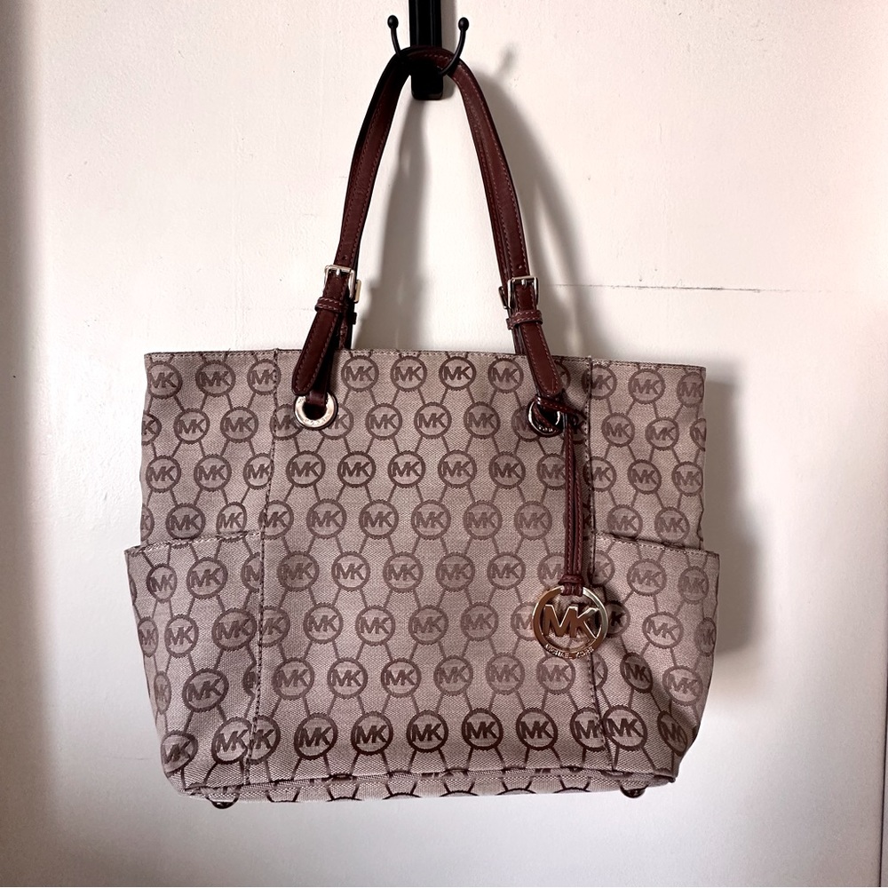 Michael Kors tan monogram shoulder tote travel handbag